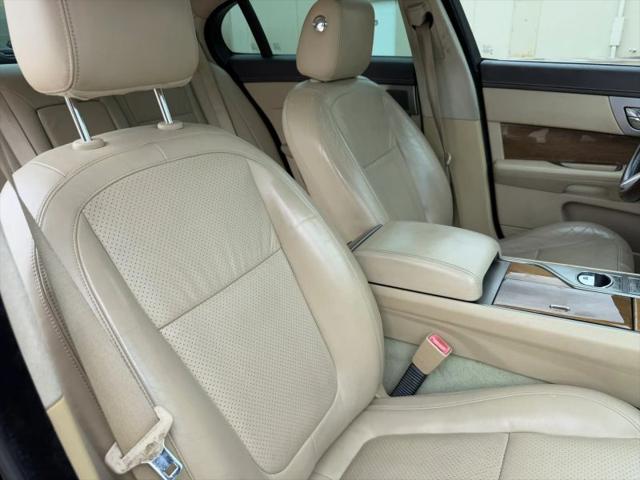 2011 Jaguar XF Supercharged