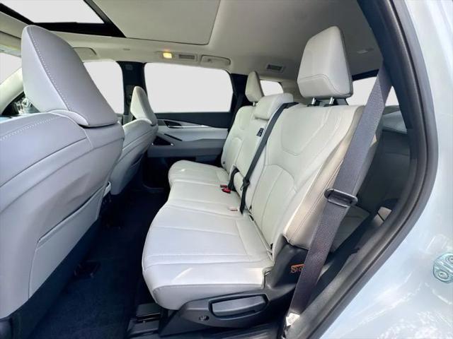 2026 INFINITI QX60 LUXE