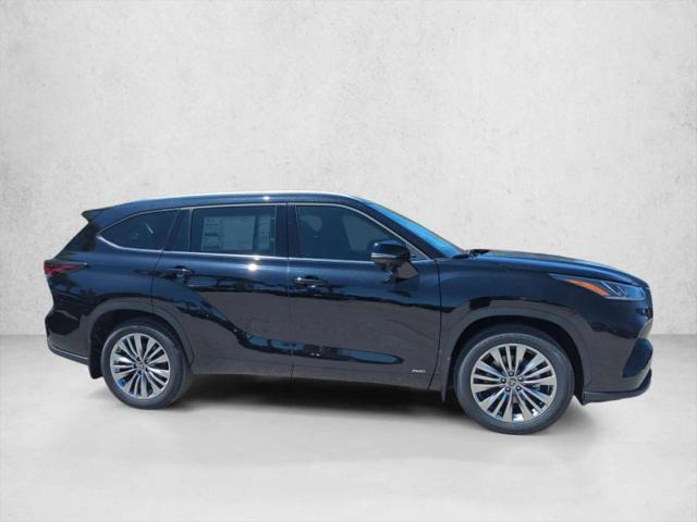 2026 Toyota Highlander Hybrid Platinum