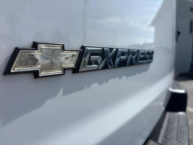 2023 Chevrolet Express Cargo Van RWD 2500 Regular Wheelbase WT