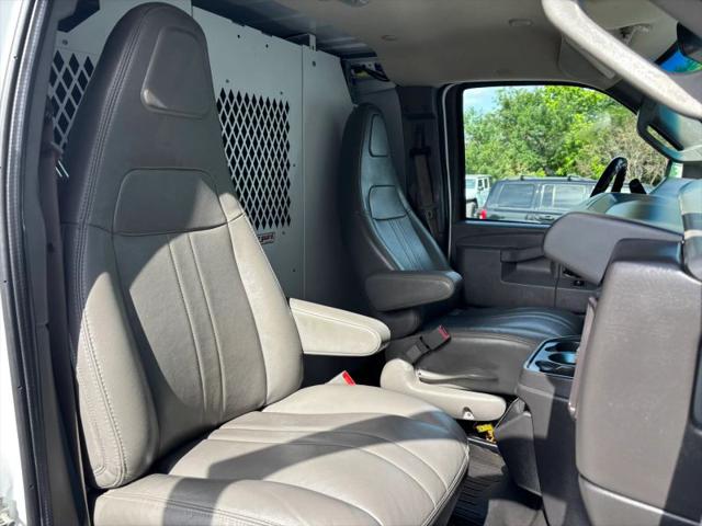 2023 Chevrolet Express Cargo Van RWD 2500 Regular Wheelbase WT