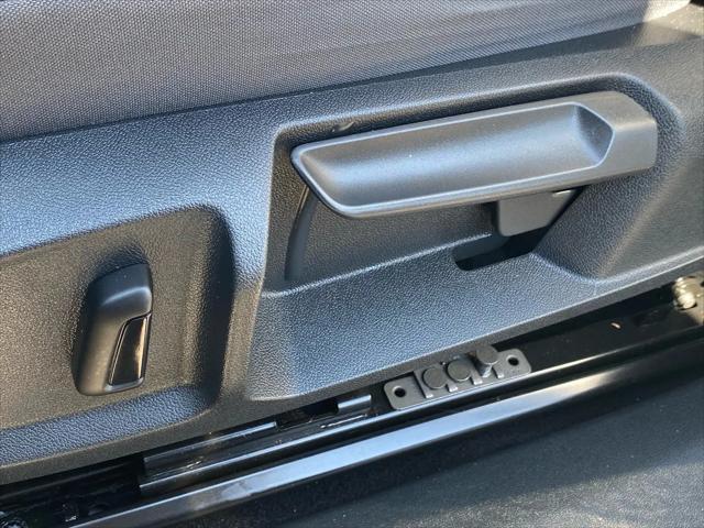 2022 Volkswagen ID.4 Pro