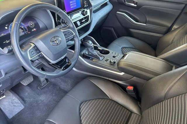 2025 Toyota Highlander XSE