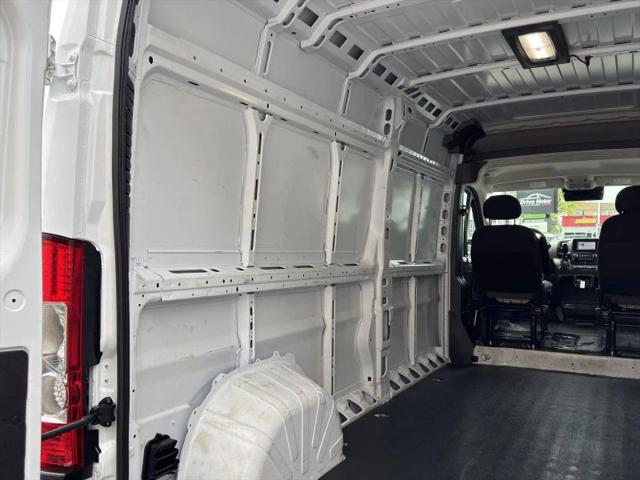 2025 Ram ProMaster 2500 Cargo Van Tradesman High Roof 159" WB w/Pass Seat