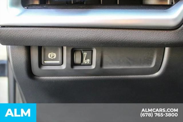 2025 Cadillac XT4 FWD Premium Luxury