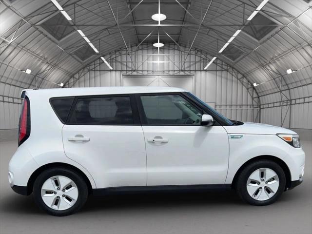 2016 Kia Soul EV Base