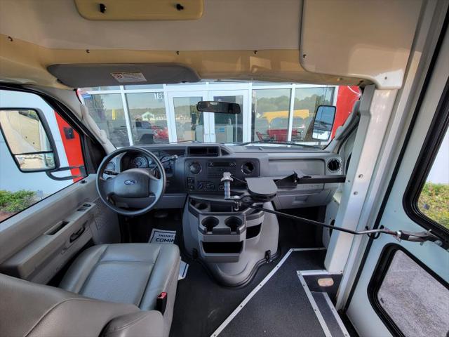 2011 Ford E-350 Super Duty Commercial