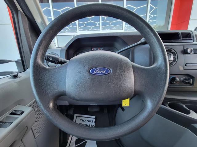 2011 Ford E-350 Super Duty Commercial