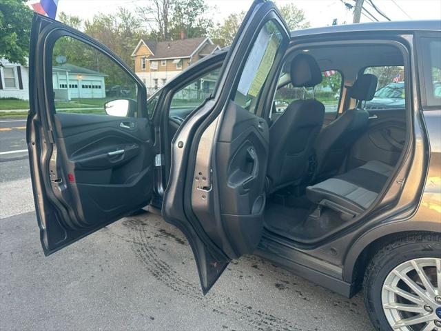 2013 Ford C-Max Hybrid SE