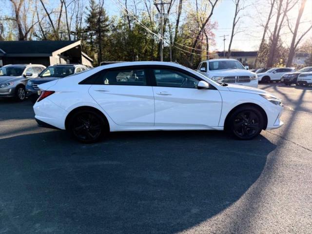2021 Hyundai Elantra Hybrid Blue