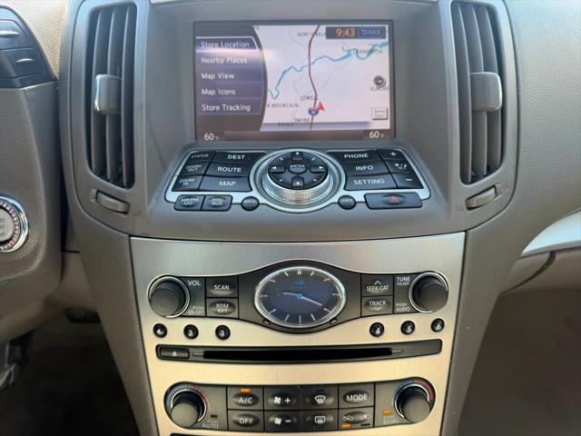 2015 INFINITI Q40 Base