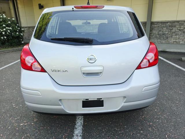 2011 Nissan Versa 1.8S