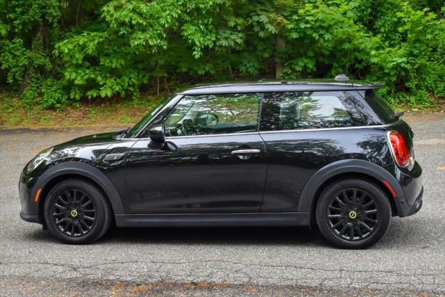 2024 MINI SE Hardtop Cooper