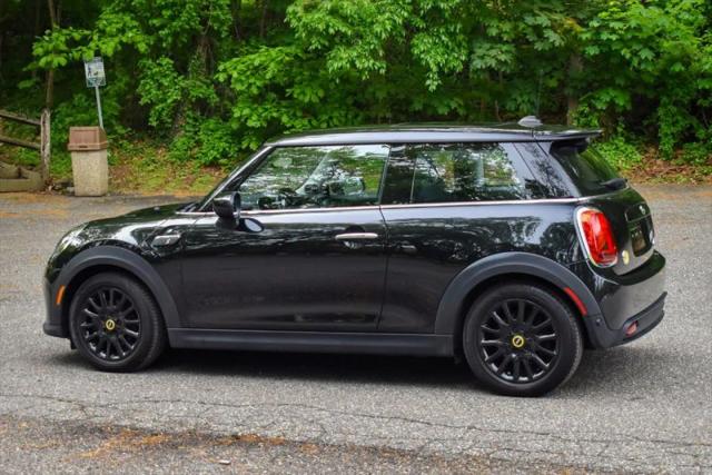 2024 MINI SE Hardtop Cooper