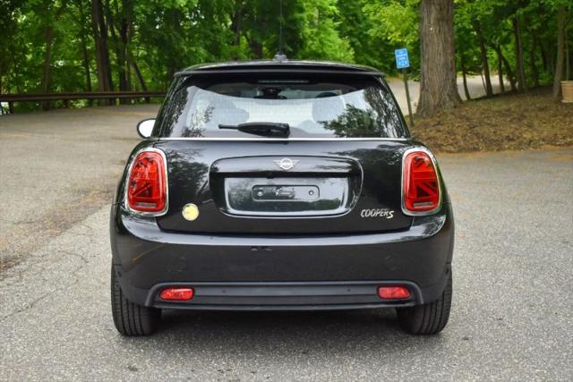 2024 MINI SE Hardtop Cooper