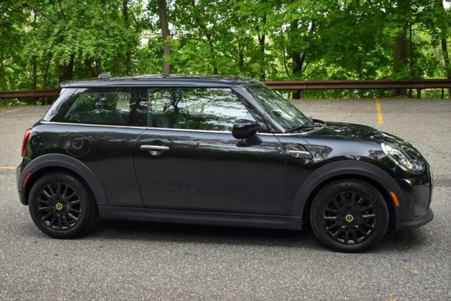 2024 MINI SE Hardtop Cooper