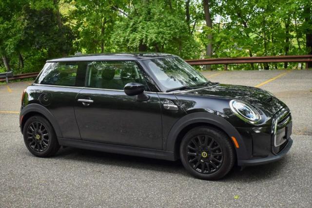 2024 MINI SE Hardtop Cooper