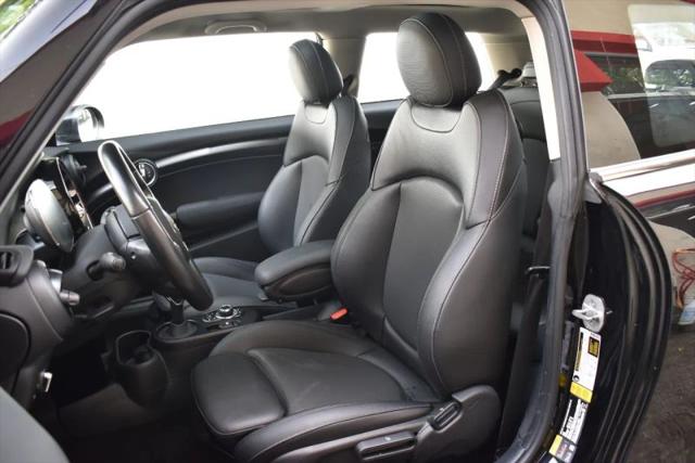 2024 MINI SE Hardtop Cooper