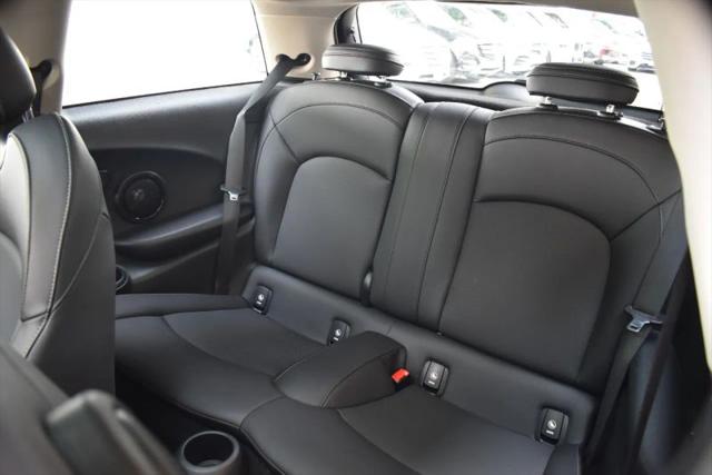 2024 MINI SE Hardtop Cooper