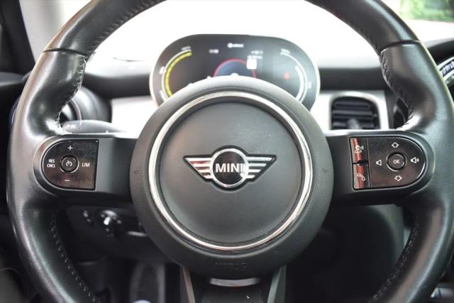 2024 MINI SE Hardtop Cooper