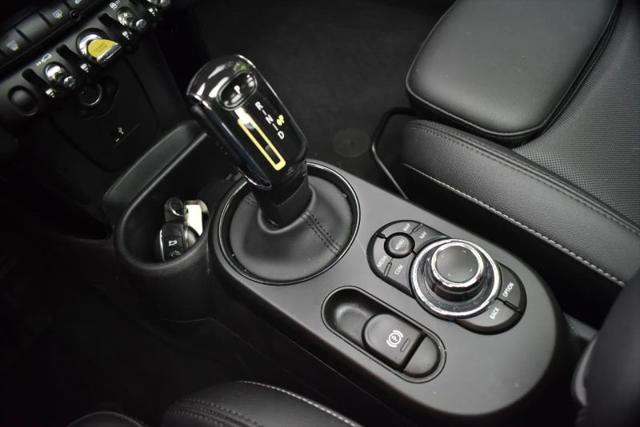 2024 MINI SE Hardtop Cooper