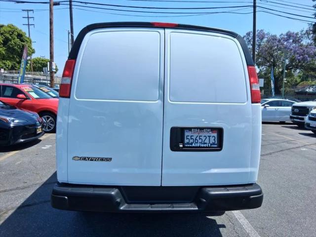 2022 Chevrolet Express Cargo Van RWD 2500 Regular Wheelbase WT