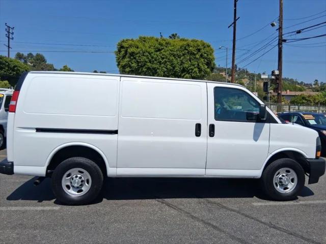 2022 Chevrolet Express Cargo Van RWD 2500 Regular Wheelbase WT