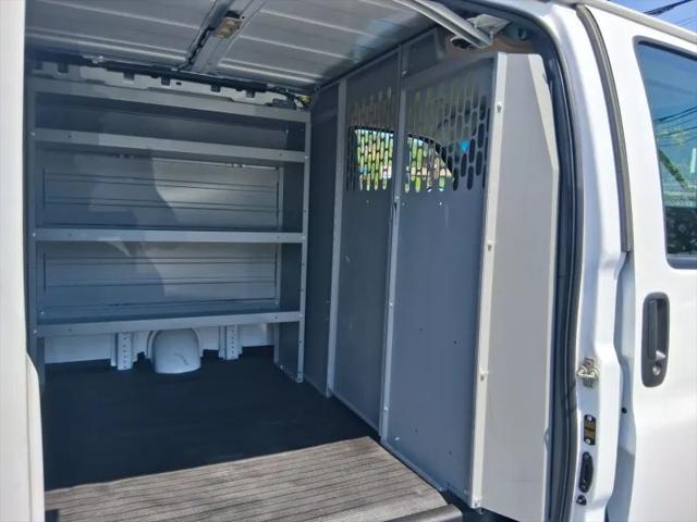 2022 Chevrolet Express Cargo Van RWD 2500 Regular Wheelbase WT