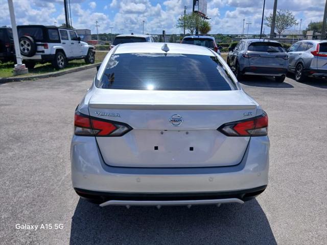 2020 Nissan Versa SR Xtronic CVT