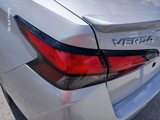 2020 Nissan Versa SR Xtronic CVT