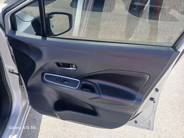 2020 Nissan Versa SR Xtronic CVT