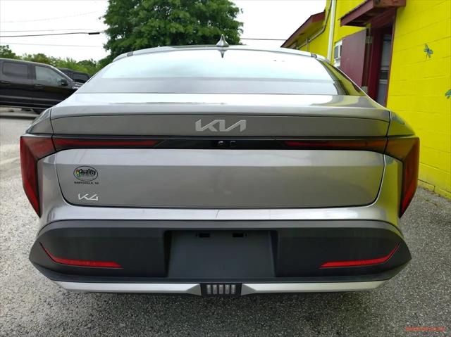 2025 Kia K4 LXS