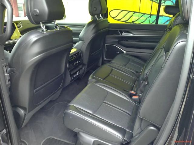 2024 Jeep Wagoneer Series II 4x2