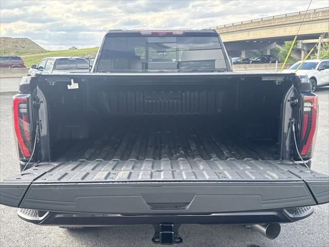 2026 GMC Sierra 2500HD Crew Cab, Standard Bed, AT4, 4WD