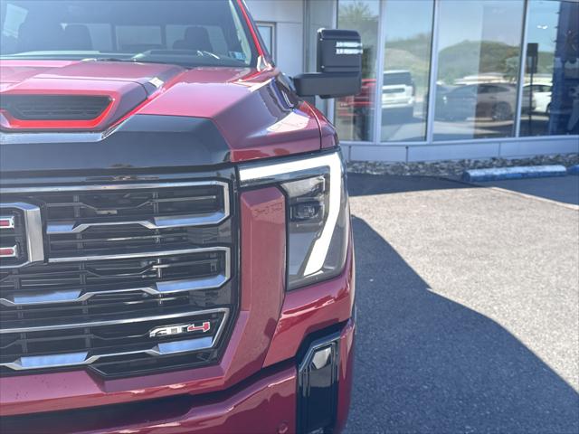 2026 GMC Sierra 2500HD Crew Cab, Standard Bed, AT4, 4WD
