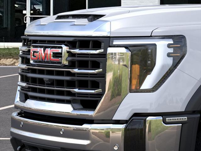 2026 GMC Sierra 3500HD Crew Cab, Long Bed, SLT Dual Rear Wheel, 4WD