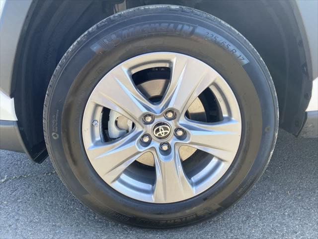 2024 Toyota RAV4 Hybrid LE