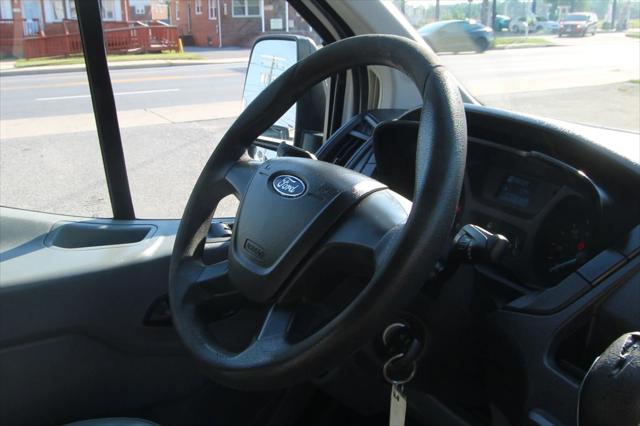 2015 Ford Transit Low Roof w/Sliding Side Door w/RWB Van 3D