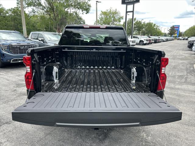 2026 Chevrolet Silverado 1500 4WD Crew Cab Short Bed Custom