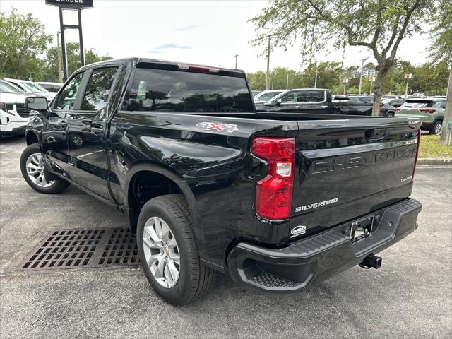 2026 Chevrolet Silverado 1500 4WD Crew Cab Short Bed Custom