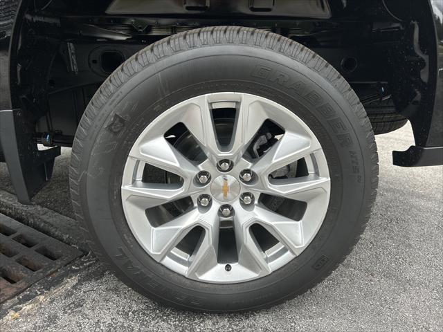 2026 Chevrolet Silverado 1500 4WD Crew Cab Short Bed Custom