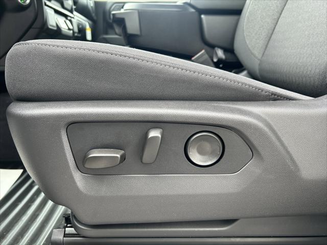 2026 Chevrolet Silverado 1500 4WD Crew Cab Short Bed Custom