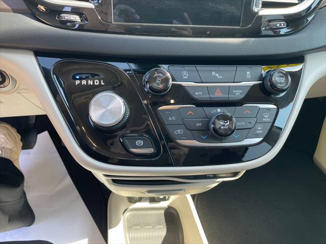 2018 Chrysler Pacifica Touring Plus