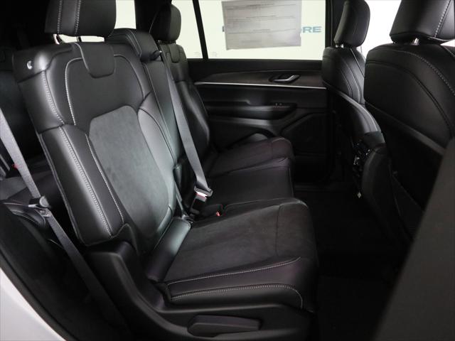 2026 Jeep Grand Cherokee L Altitude 4x4