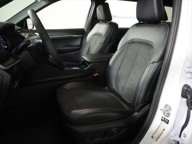 2026 Jeep Grand Cherokee L Altitude 4x4