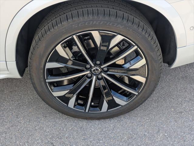 2026 Volvo XC90 Plug-In Hybrid Plus, T8 AWD, Electric/Gasoline, Bright, 7 Seats