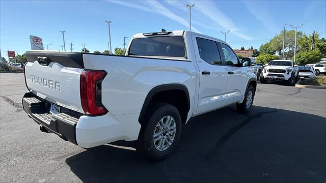 2026 Toyota Tundra SR5 CrewMax 5.5' Bed
