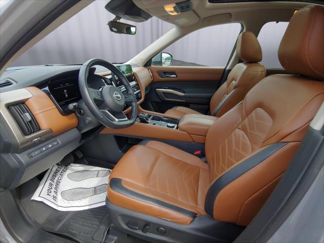 2023 Nissan Pathfinder Platinum 4WD