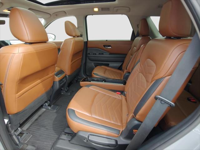 2023 Nissan Pathfinder Platinum 4WD