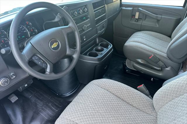 2026 Chevrolet Express Cargo Van 2500 Regular Wheelbase, WT, RWD